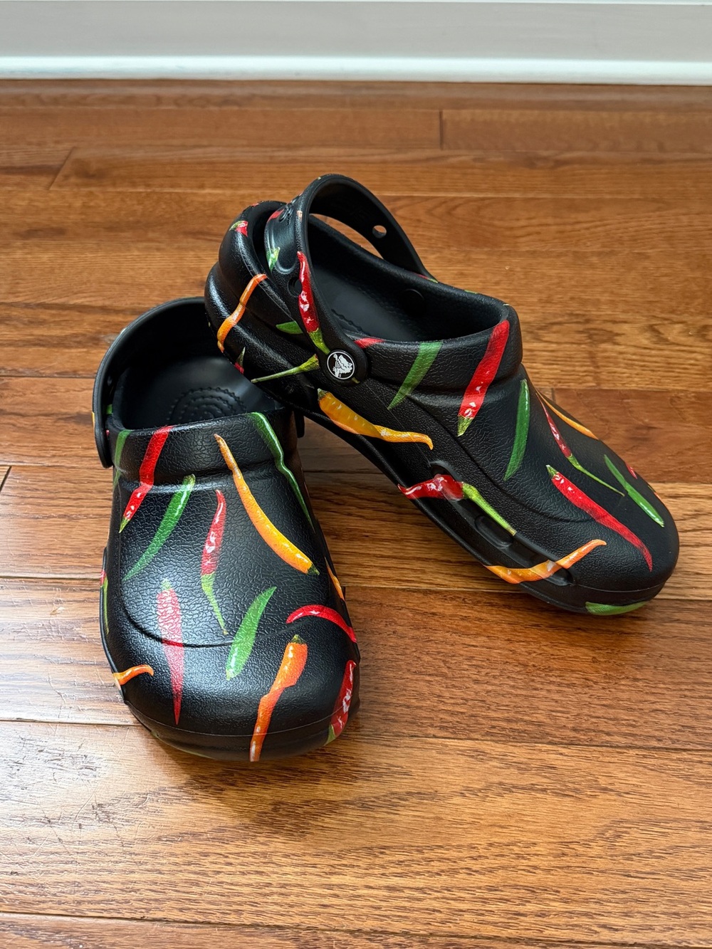 Crocs At Work Bistro Graphic Black Multi Peppers Clog Men's Sz M7 W9